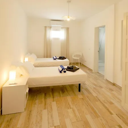 Bella, Modern 2 Bed *