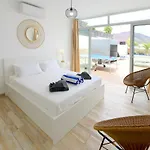 Bella, Modern 4 Bed Playa Blanca
